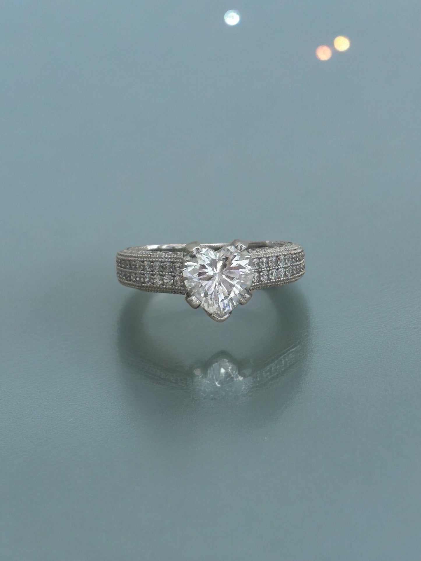 Cora ring