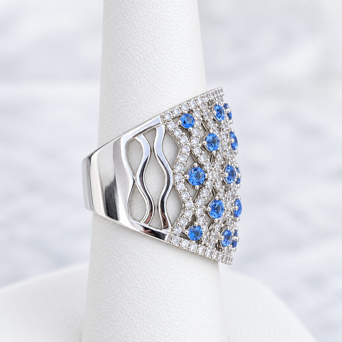 Isadora Ring