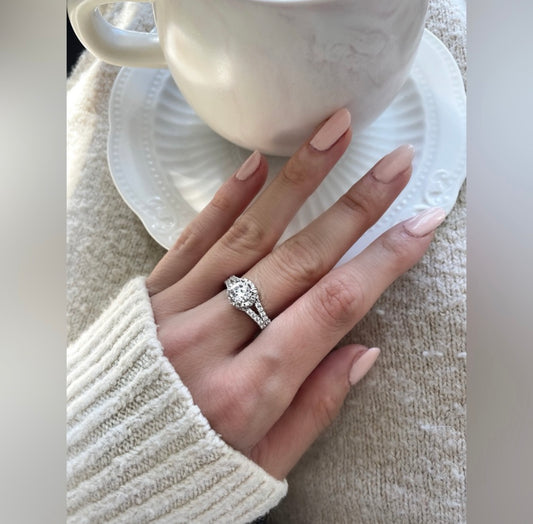 Claire Ring